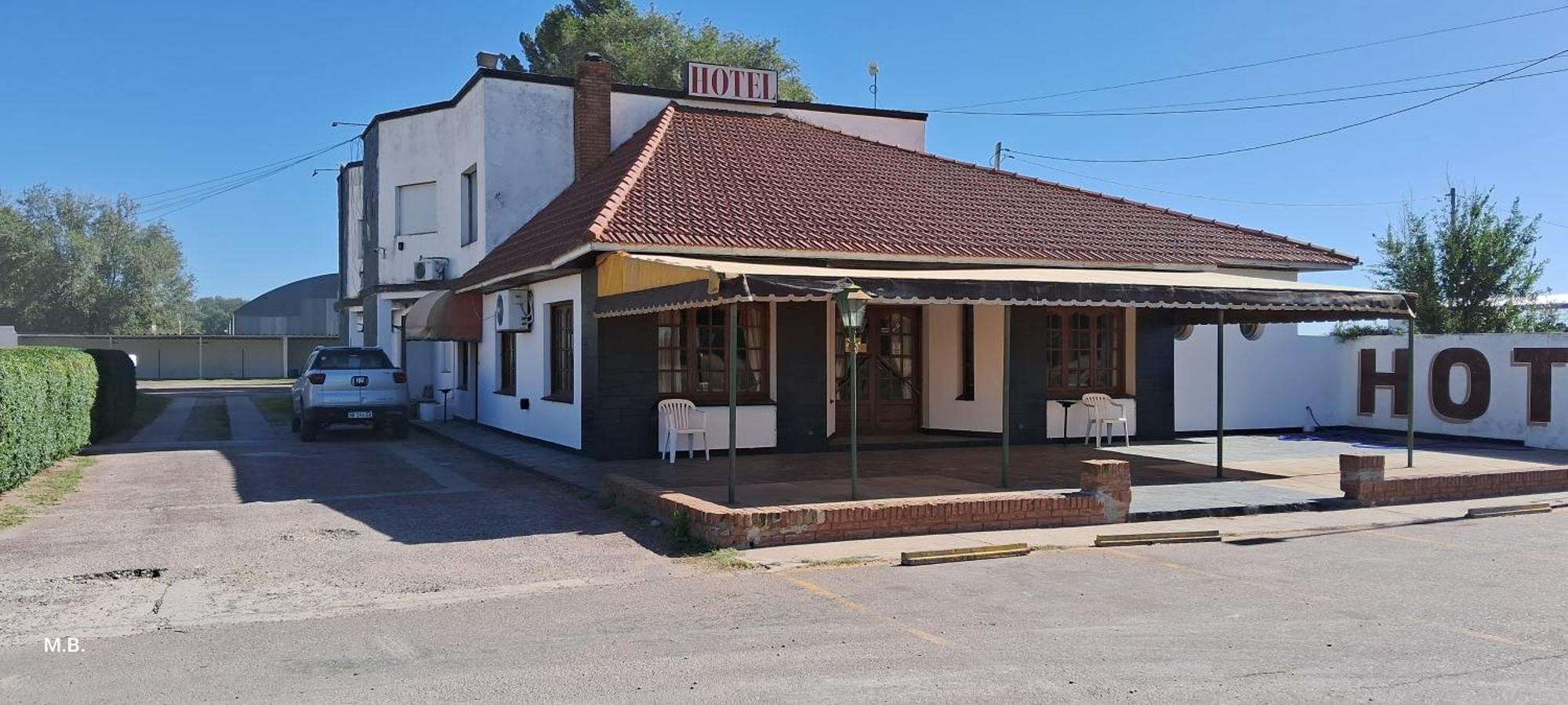 Hotel Y Restaurant Don Quijote Macachín エクステリア 写真