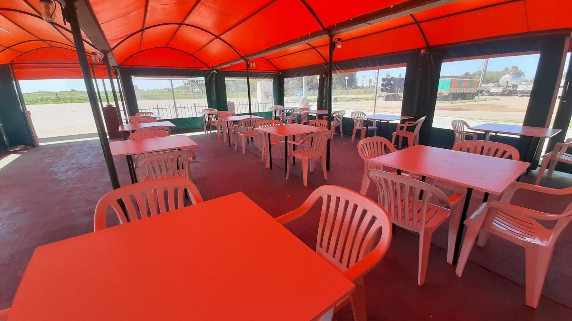 Hotel Y Restaurant Don Quijote Macachín エクステリア 写真